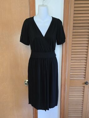 NEW Ann Taylor Loft Black Wrap Top Pleated Skirt Knit Dress 6P